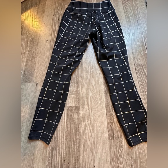 Good American Leggings - Picture 4 of 8